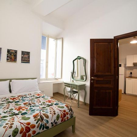 B&B 4Cella Naples Luaran gambar