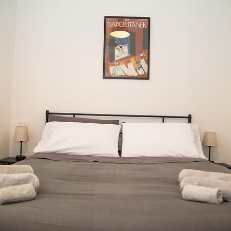 B&B 4Cella Naples Luaran gambar