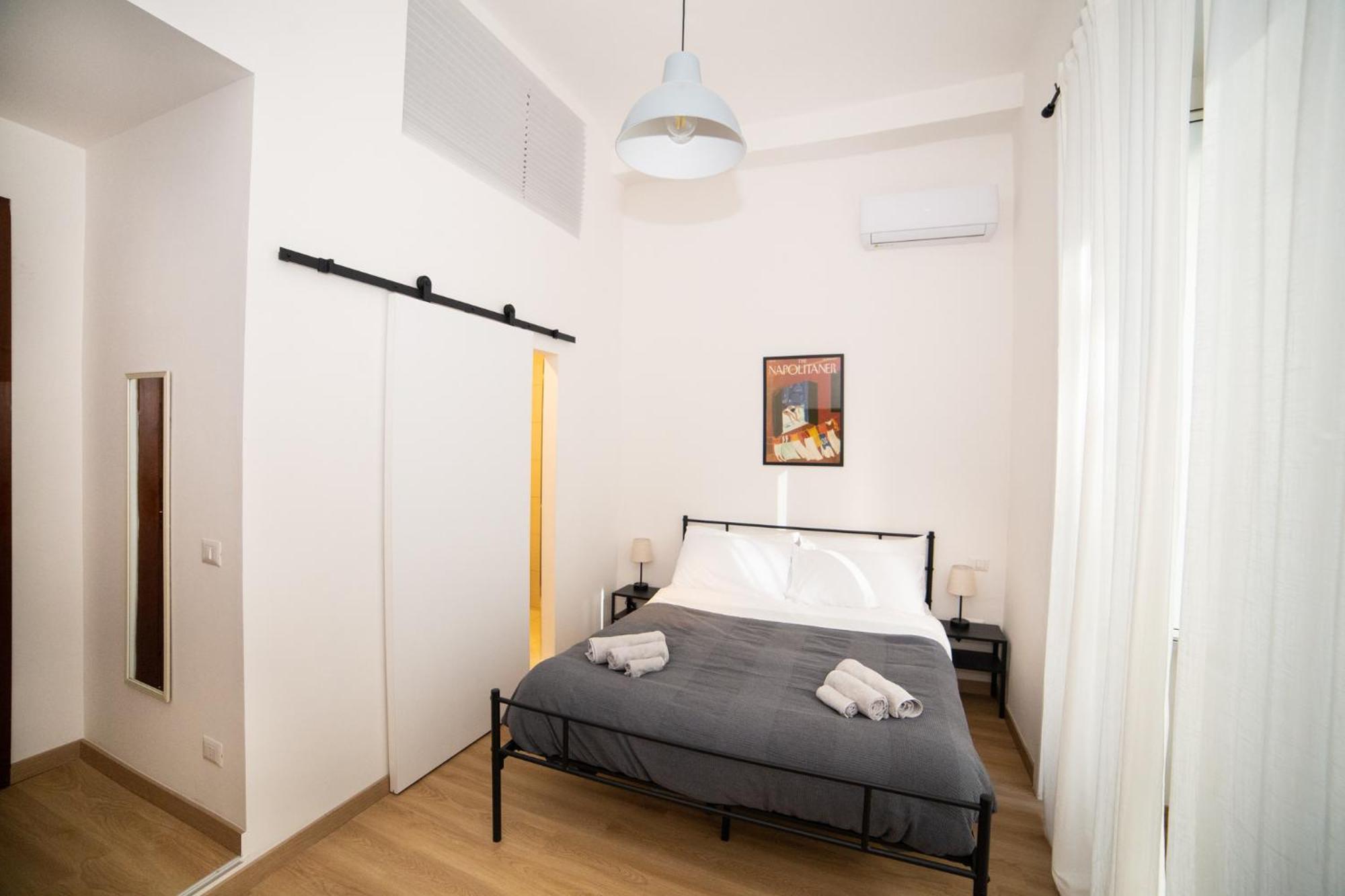 B&B 4Cella Naples Luaran gambar